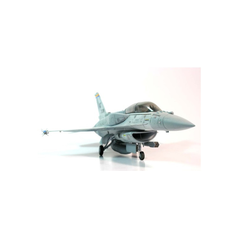 F-16F Block 601/48 Kunststoffebene Modell | Scientific-MHD