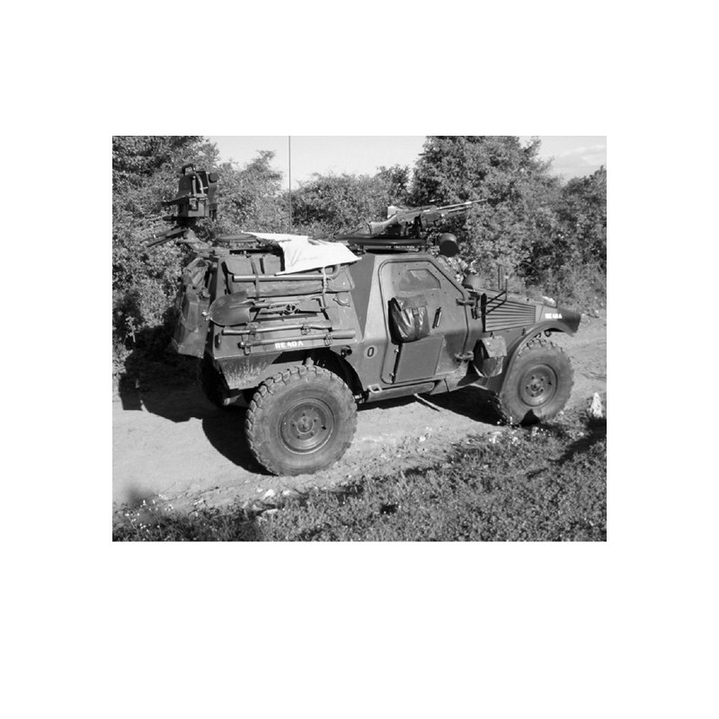 Französisch VBL Plastiktankmodell + 1/35 Mailand | Scientific-MHD