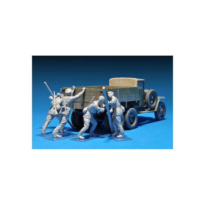 Sowjetische Soldaten Figur 1/35 | Scientific-MHD