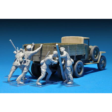 Sowjetische Soldaten Figur 1/35 | Scientific-MHD